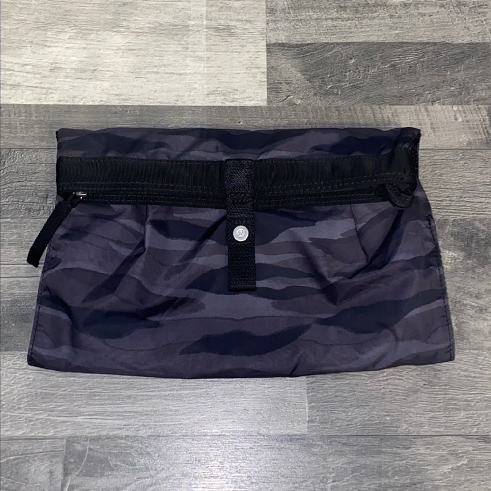 Lululemon Toiletry Travel Bag ✈️ 11.5” x 7.5”